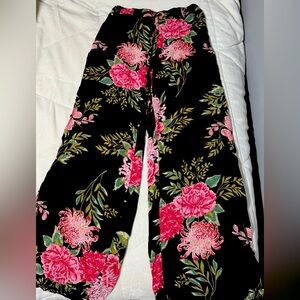 Floral flowy pants